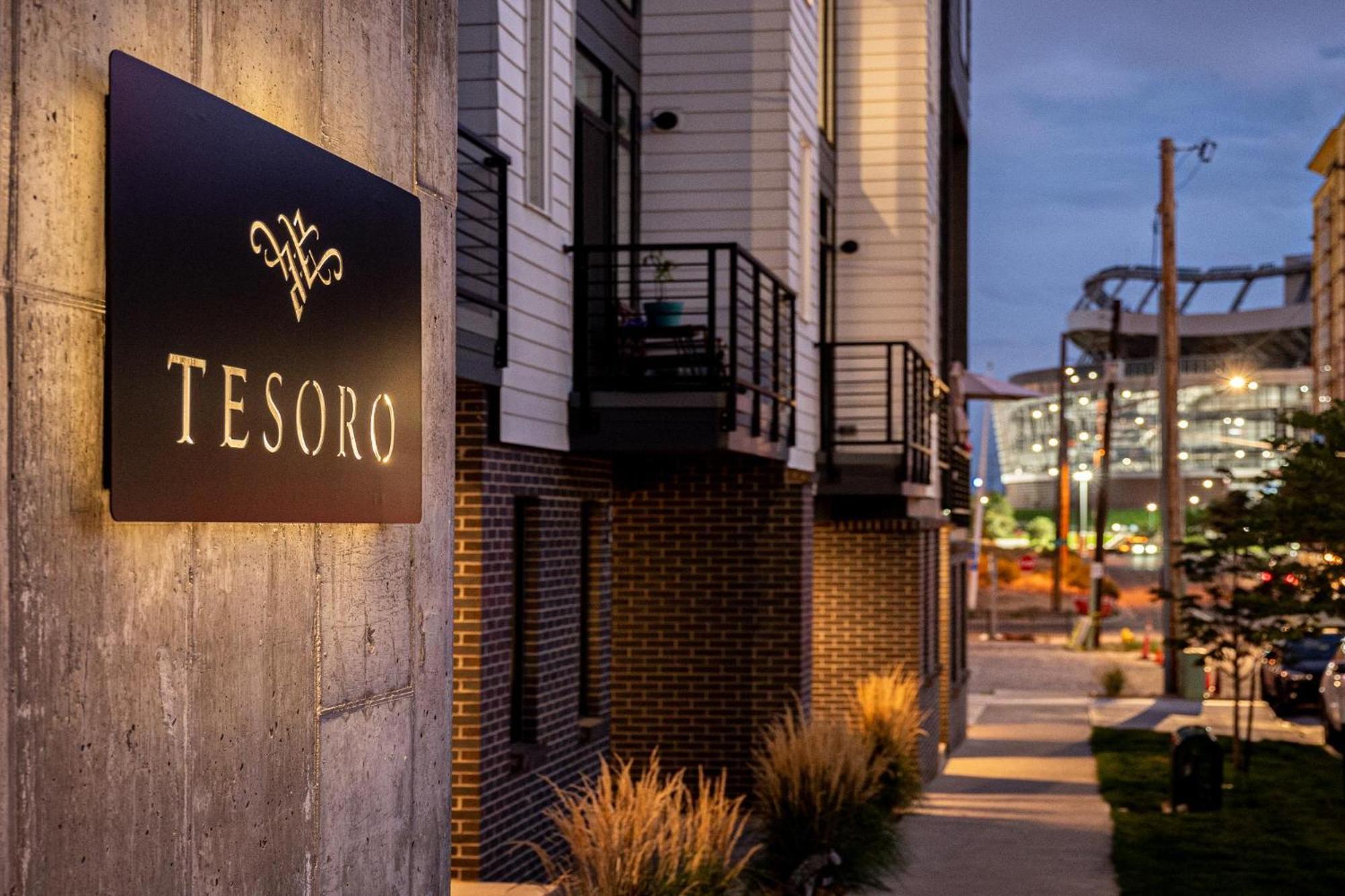 Villa Gameday Oasis - Private Balcony - Jefferson Park - Tesoro DEN Esterno foto